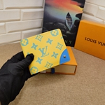 ルイヴィトン82004財布コピー レディース三つ折り